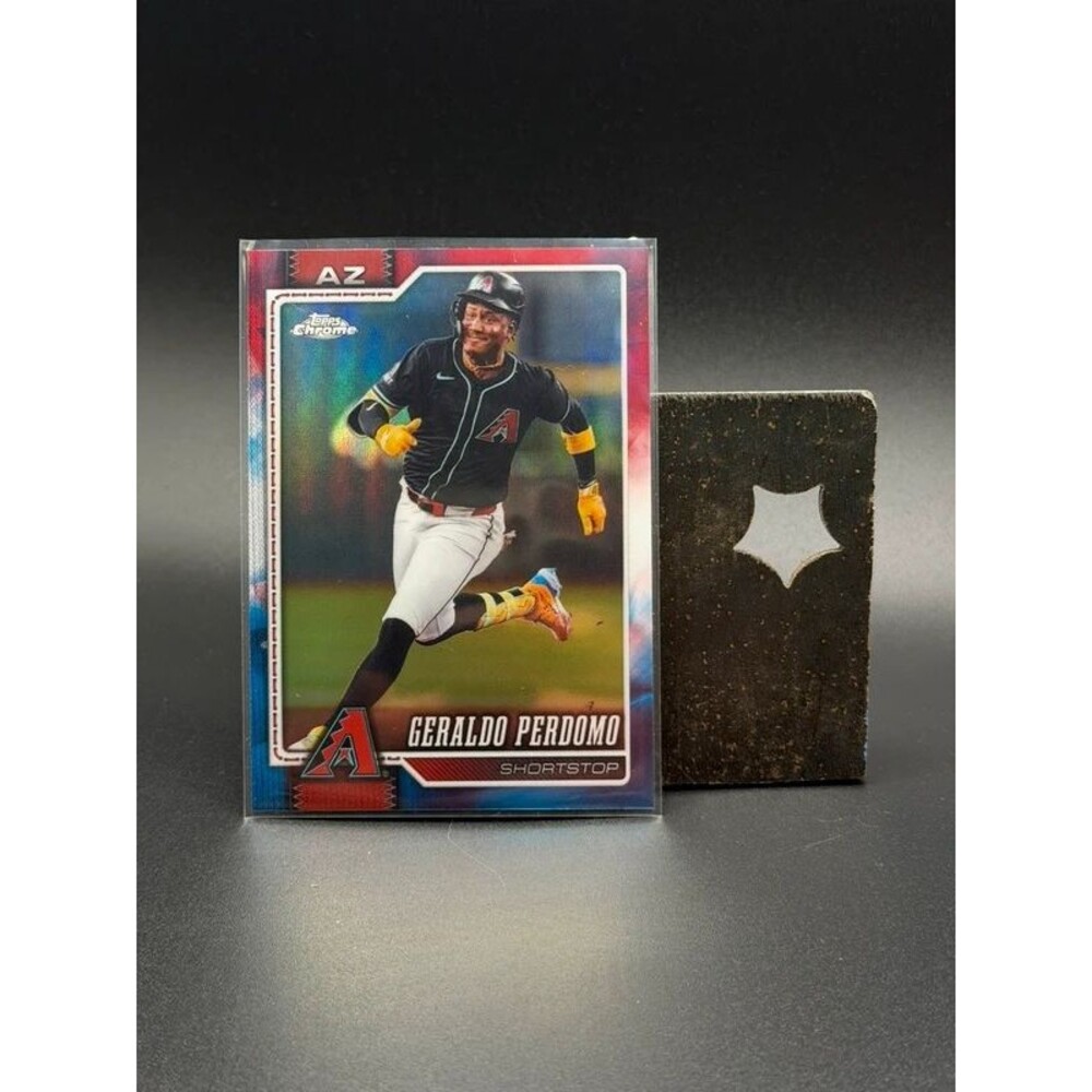 2026 Topps Chrome Geraldo Perdomo #228 Red White and Blue Refractor - Arizona Di